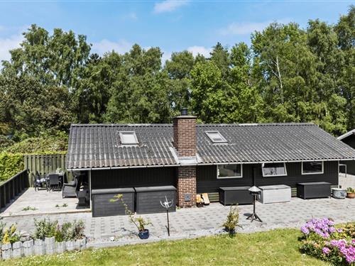 Holiday Home/Apartment - 6 persons -  - Lupinvej - Marielyst - 4873 - Væggerløse