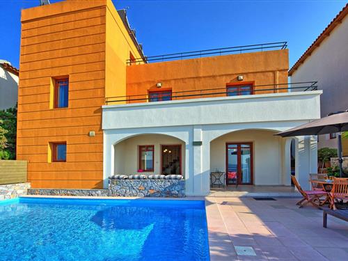 Holiday Home/Apartment - 6 persons -  - 730 08 - Pláka