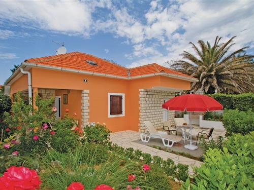 Holiday home - 6 persons -  - Skrapavac II. br. - Nin-Privlaka - 23233 - Privlaka