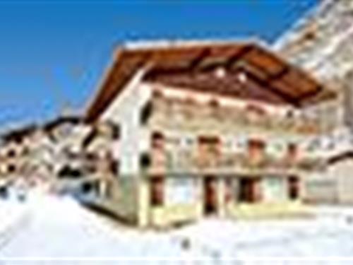 Holiday Home/Apartment - 26 persons -  - 3910 - Saas Grund