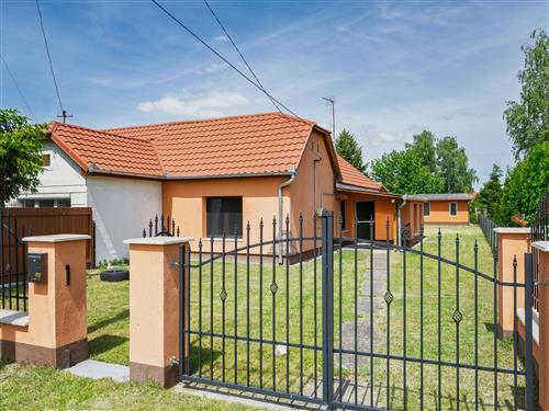 Fritidshus - 4 personer -  - Balatonmariafurdo - 8647