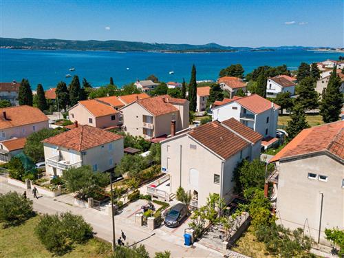 Holiday apartment - 5 persons -  - Jurja Klovica - 23210 - Biograd Na Moru
