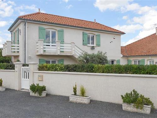 Holiday home - 3 persons -  - rue du Gué - Chalons-En-Champagne - 51130 - Chaintrix-Bierges