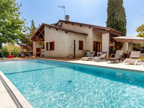Holiday home - 9 persons -  - Rue Duquesne - 69330 - Meyzieu
