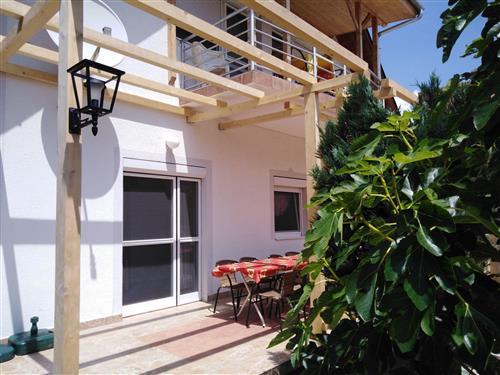 Sommerhus - 12 personer -  - Balatonmariafurdo - 8647