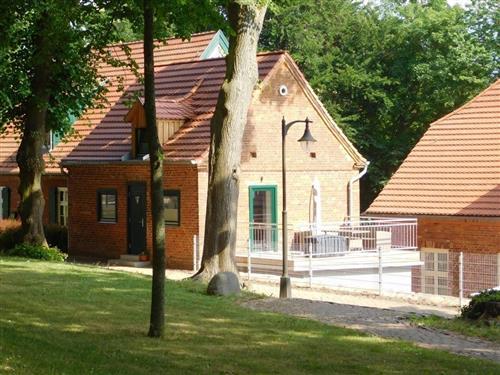 Holiday Home/Apartment - 2 persons -  - Am Kirchplatz - 18334 - Bad Sülze