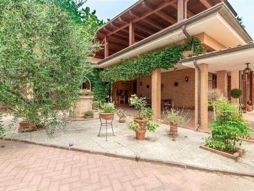 Sommerhus - 8 personer -  - 63063 - Carassai