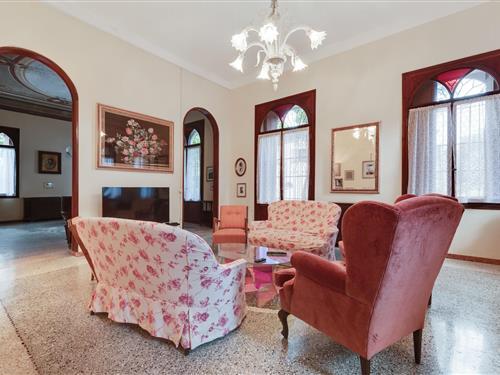 Slott / Borg - 6 personer -  - 36060 - Romano D'ezzelino