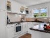 Image 11 - Kitchen