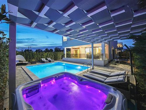 Sommerhus - 8 personer -  - Zaton, Sridnji put - 23232 - Nin