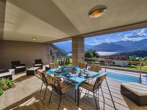 Sommerhus - 6 personer -  - 23823 - Colico