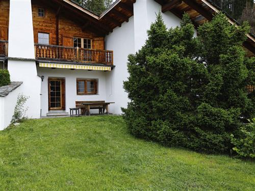 Holiday home - 8 persons -  - Laax - 7032