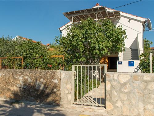 Holiday Home/Apartment - 3 persons -  - Mastrinka - 21226 - Vinisce