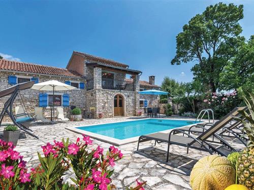 Holiday home - 6 persons -  - Puntera - Barban-Puntera - 52207 - Puntera