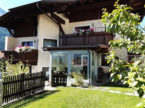 Holiday apartment - 6 persons -  - Winklen - 6444 - Längenfeld