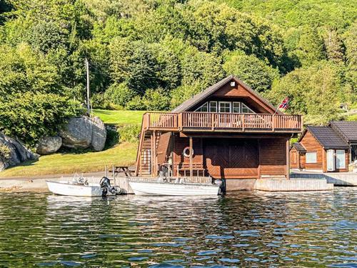 Sommerhus - 6 personer -  - Sellegrodsveien - Farsund/Sellegrodsfjorden - 4550 - Farsund