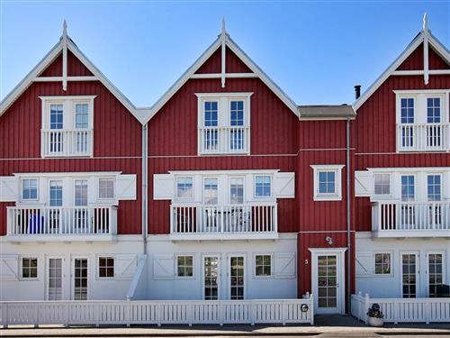 Holiday Home/Apartment - 8 persons -  - Færgevej 5, 1. Th. - 5935 - Bagenkop