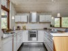 Image 9 - Kitchen