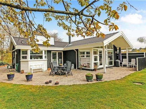 Holiday Home/Apartment - 6 persons -  - Højen - Vig Lyng - 4560 - Vig