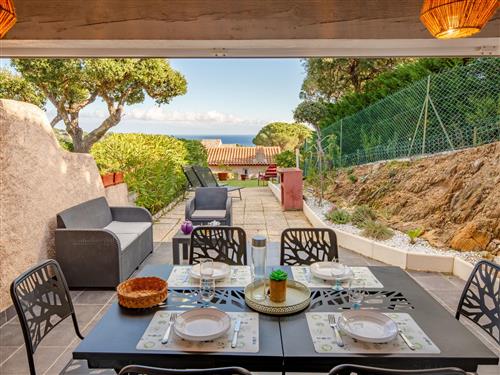 Holiday home - 4 persons -  - Sainte Maxime - 83120