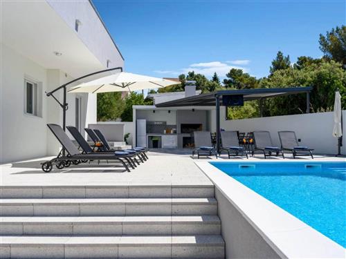 Holiday home - 11 persons -  - Brodarica - 22000