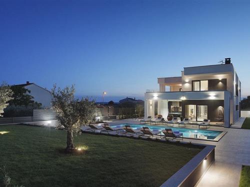 Holiday home - 10 persons -  - Put od Fortica - 52100 - Pula