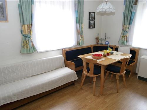 Holiday Home/Apartment - 8 persons -  - 9572 - Deutsch Griffen