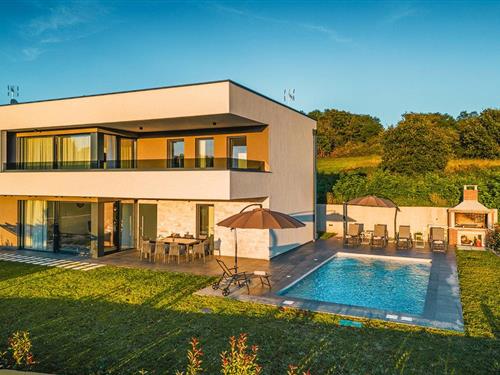 Holiday home - 8 persons -  - Kastelir - Porec-Kastelir - 52464 - Kastelir