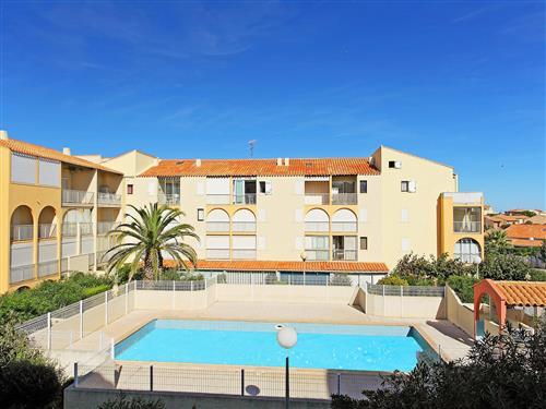 Holiday Home/Apartment - 4 persons -  - Narbonne-Plage - 11100