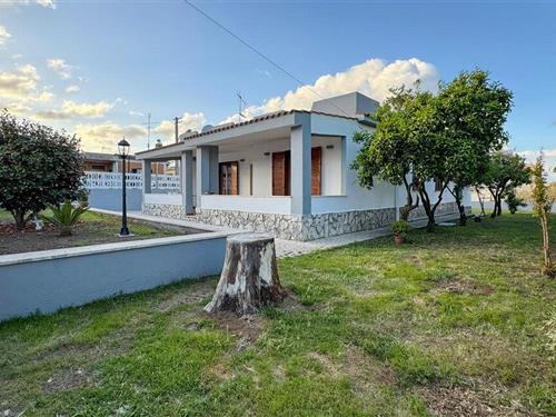 Sommerhus - 5 personer -  - Via 4 Giganti - 00048 - Nettuno