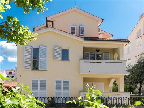 Holiday apartment - 4 persons -  - Ulica Nedjeljka Karabaica - 51511 - Malinska