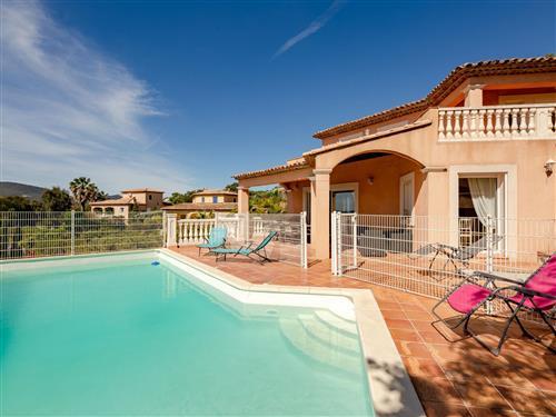 Holiday home - 8 persons -  - Sainte Maxime - 83120