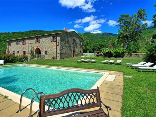 Holiday Home/Apartment - 16 persons -  - 52010 - Poggio D'acona