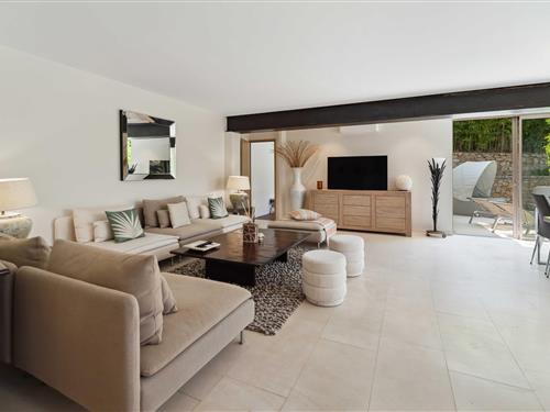 Holiday apartment - 6 persons -  - 83990 - Saint-Tropez