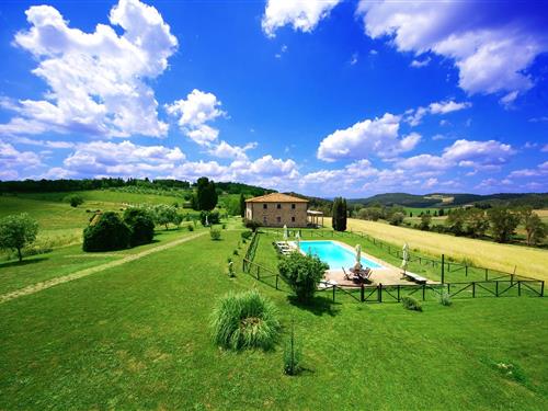 Feriehus / leilighet - 10 personer -  - Villa Le Ginepraie, Loc. Pignano - 56048 - Volterra