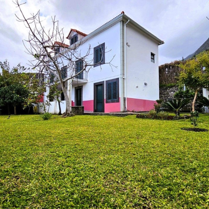 Sommerhus - 10 personer -  - 9270-124 - Santa - Porto Moniz (Madeira)
