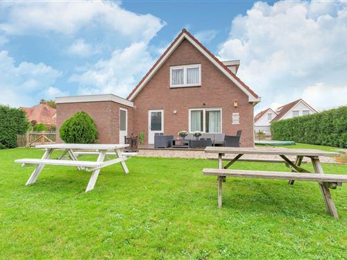 Holiday Home/Apartment - 8 persons -  - 3897LV - Zeewolde
