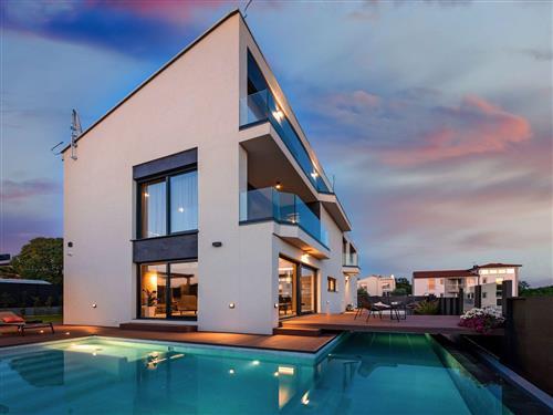 Holiday home - 6 persons -  - Porec - 52440