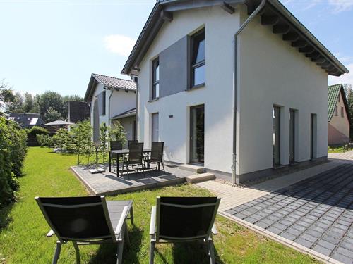 Holiday Home/Apartment - 4 persons -  - Kavelweg - 18374 - Zingst