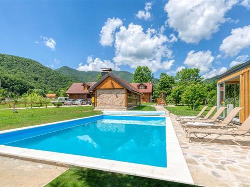 Holiday home - 14 persons -  - Trnovac - Gospic-Trnovac - 53000 - Gospic