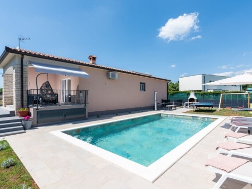 Villa - 8 Personen -  - 52440 - Porec
