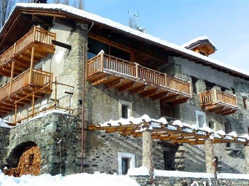 Holiday Home/Apartment - 4 persons -  - Frazione Rovin, - 11010 - Gignod