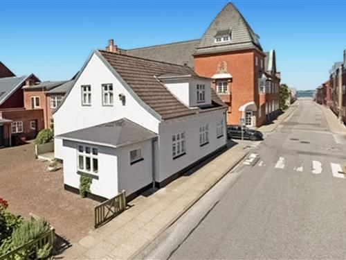 Fritidshus - 10 personer -  - Jernbanegade - 9670 - Løgstør