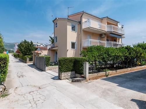 Holiday apartment - 5 persons -  - 21217 - Kaštel Štafilic