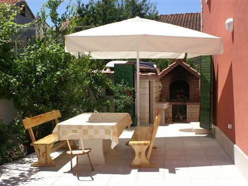 Holiday Home/Apartment - 5 persons -  - Supetar - 21400 - Supetar