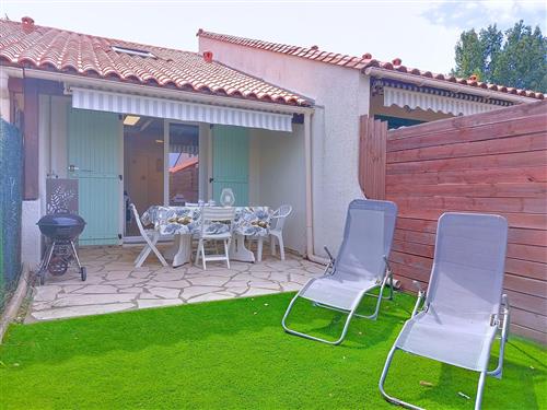 Holiday home - 4 persons -  - Les Mathes - 17570