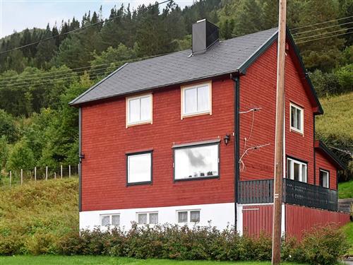 Feriehus / leilighet - 8 personer -  - Nordsidevegen - Holmenstranda - 6360 - Åfarnes