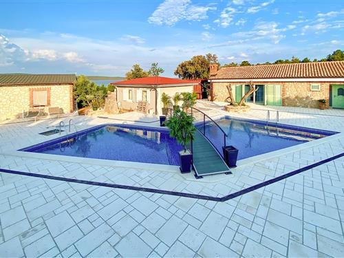 Holiday home - 7 persons -  - Vladimira Gortana - Losinj-Nerezine - 51554 - Nerezine