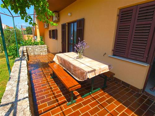 Holiday Home/Apartment - 4 persons -  - Peroj - 52212 - Peroj