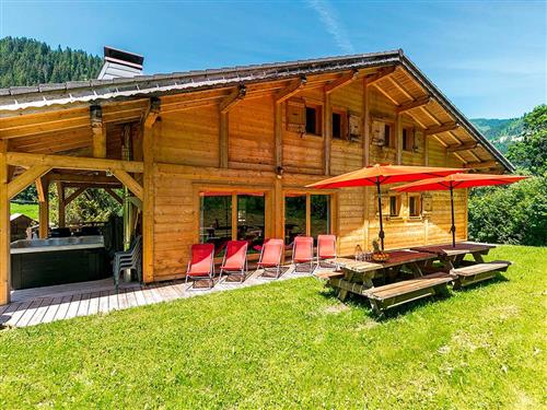 Holiday Home/Apartment - 15 persons -  - Route du Linga - 74390 - Châtel